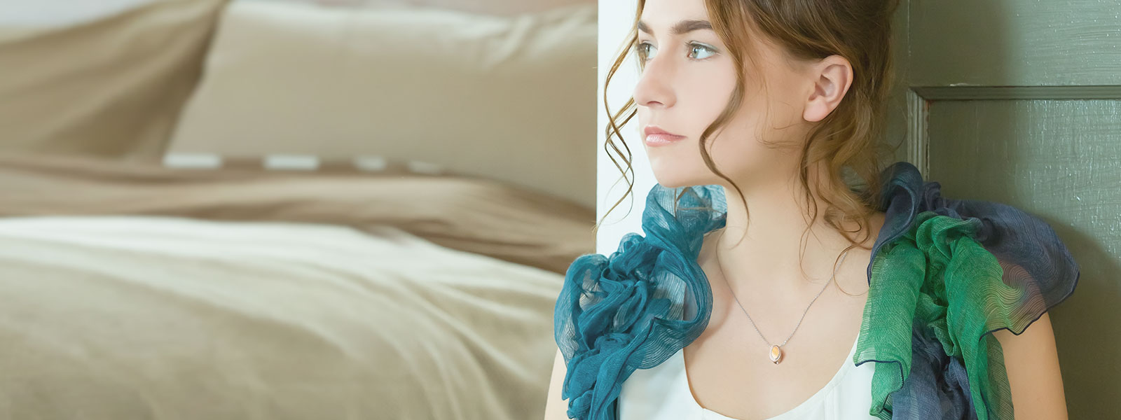 遺骨を納める小さなチタン製 遺骨ペンダント TSシリーズ